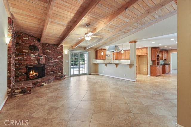 2501 Cliff Road, Upland CA: https://media.crmls.org/medias/d994695e-c283-4830-ad27-c33a53a18b0b.jpg