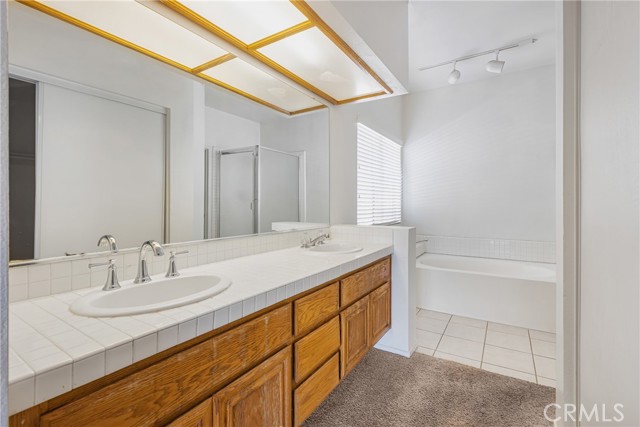 12 Bella Lucia, Lake Elsinore CA: https://media.crmls.org/medias/d994b74a-768f-4c48-bc66-1232b146dd16.jpg