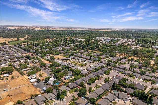 10 Harmony Park Circle, Chico CA: https://media.crmls.org/medias/d995cf97-e915-4e4a-b4fd-2288261b8301.jpg