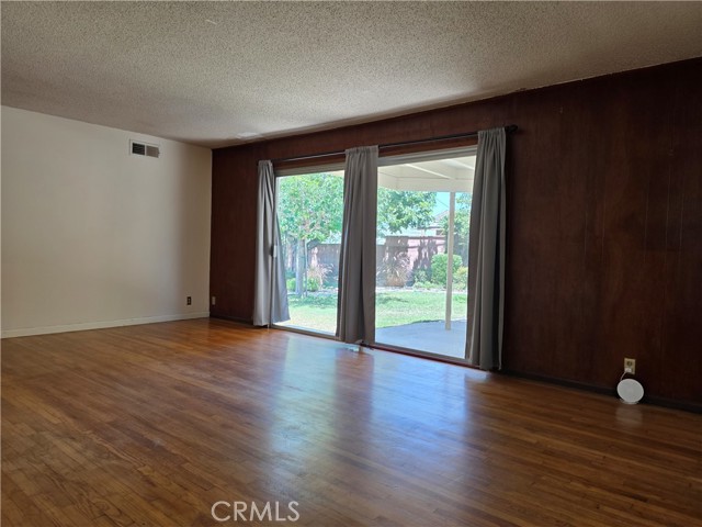 900 S Calico Circle, Anaheim CA: https://media.crmls.org/medias/d9963c0a-9e03-42a0-b3d9-15899ef50fd8.jpg
