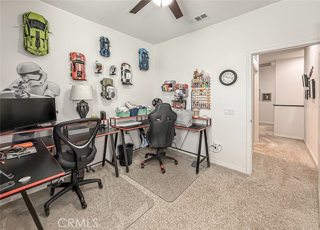 26707 Lexington Lane, Saugus CA: https://media.crmls.org/medias/d996a02b-fc72-4c98-b0e1-99ee03a7b707.jpg
