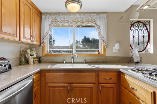 Detail Gallery Image 11 of 52 For 1240 Lynwood St, La Habra,  CA 90631 - 4 Beds | 2 Baths