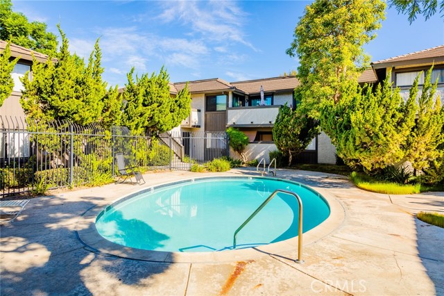 151 Majestic Court, Moorpark CA: https://media.crmls.org/medias/d997ff57-464d-4ec4-a68a-e45e22c633c4.jpg