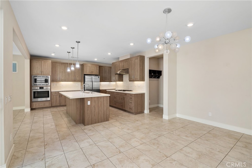 6795 Solterra Vista Pkwy - photo 19