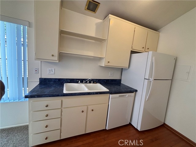 Detail Gallery Image 13 of 37 For 1350 Cabrillo Park Dr #F,  Santa Ana,  CA 92701 - 1 Beds | 1 Baths