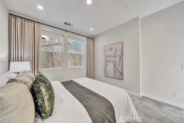 Detail Gallery Image 37 of 63 For 120 Parkland Alley, Lake Forest,  CA 92630 - 5 Beds | 4 Baths