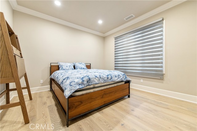 Detail Gallery Image 42 of 58 For 104 Quiet Place, Irvine,  CA 92602 - 4 Beds | 4/1 Baths