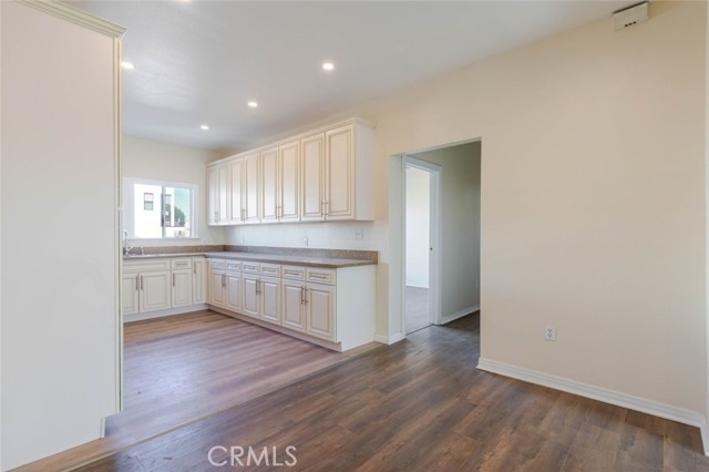 Detail Gallery Image 14 of 41 For 2446 Cincinnati St, Los Angeles,  CA 90033 - 6 Beds | 2 Baths