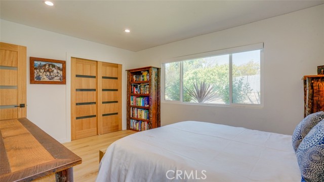 23853 Hatteras Street, Woodland Hills CA: https://media.crmls.org/medias/d99ae0c7-84ca-4946-86ab-ecf9dc78602b.jpg