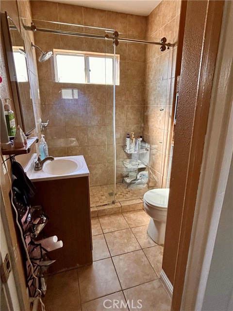 Detail Gallery Image 37 of 40 For 6147 Gundry, Long Beach,  CA 90805 - 4 Beds | 4 Baths