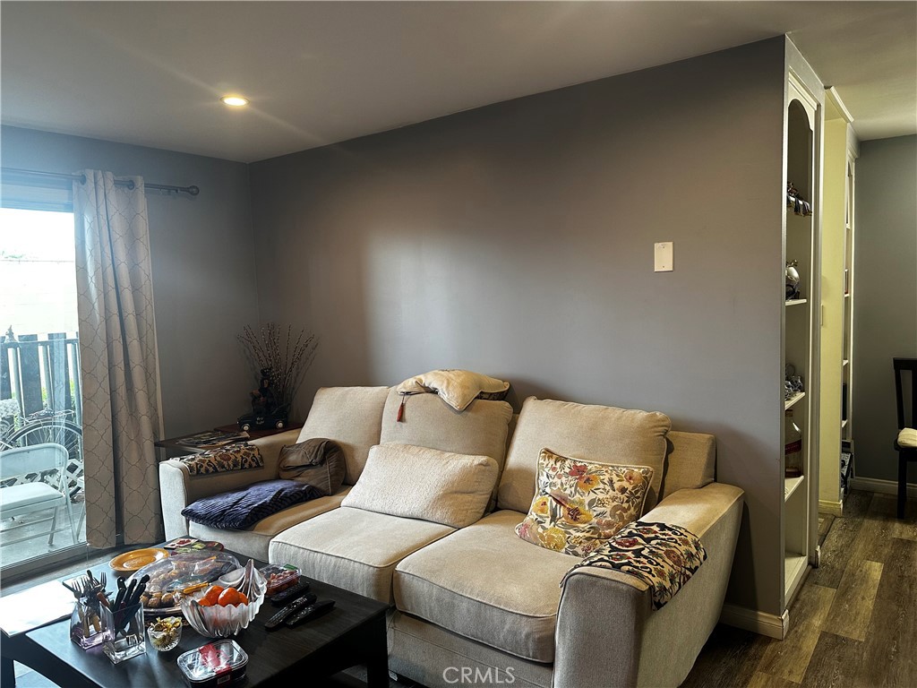 MLS #PW25225547 image #1