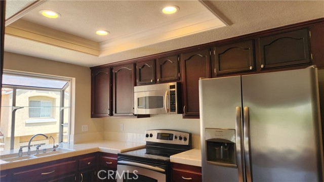 Detail Gallery Image 11 of 31 For 2352 Paseo Circulo, Tustin,  CA 92782 - 2 Beds | 2 Baths