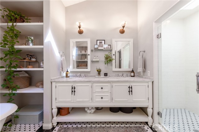 Detail Gallery Image 26 of 44 For 4437 Farmdale, Studio City,  CA 91602 - 3 Beds | 3 Baths