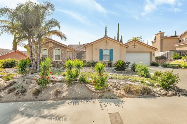 Detail Gallery Image 1 of 44 For 6758 N Shannon Ln, San Bernardino,  CA 92407 - 4 Beds | 3/1 Baths