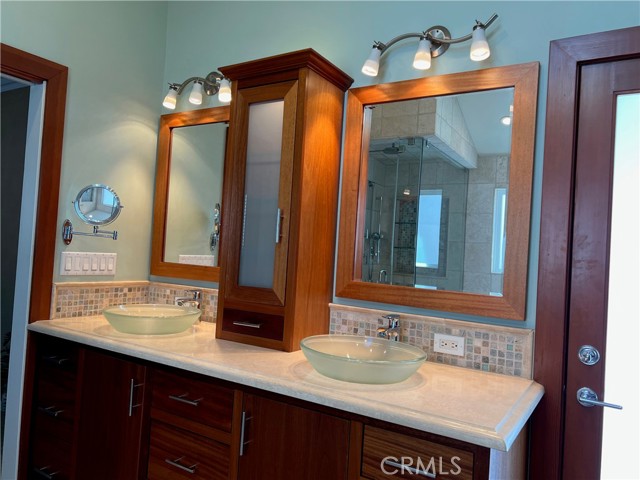 3003 Johnston Avenue, Redondo Beach, California 90278, 3 Bedrooms Bedrooms, ,2 BathroomsBathrooms,Residential,Sold,Johnston,SB22044317