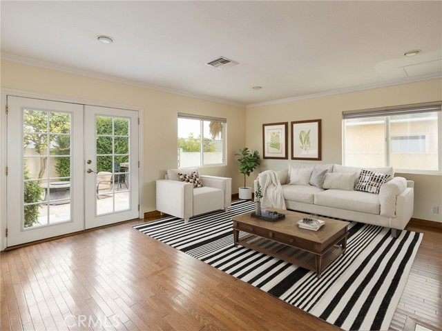 Detail Gallery Image 4 of 28 For 4243 W 176th St, Torrance,  CA 90504 - 4 Beds | 3/1 Baths