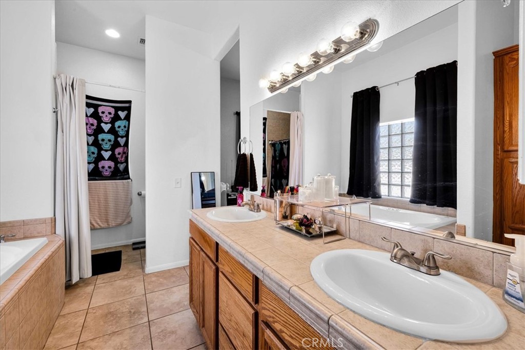 MLS #JT25245157 image #17