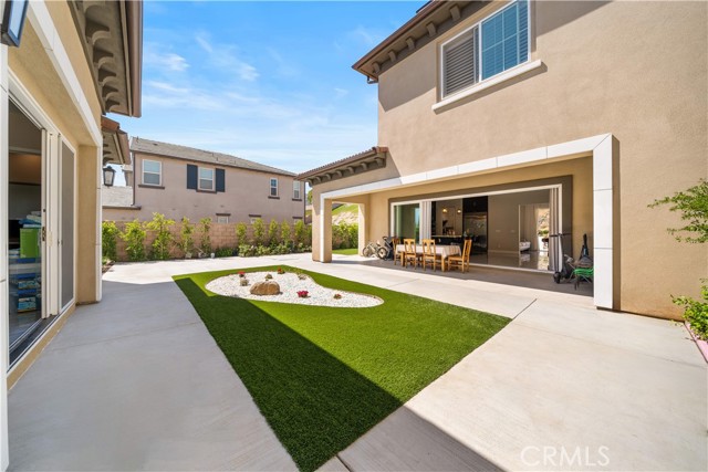 Detail Gallery Image 11 of 73 For 8826 Justify Dr, Rancho Cucamonga,  CA 91701 - 5 Beds | 5/1 Baths