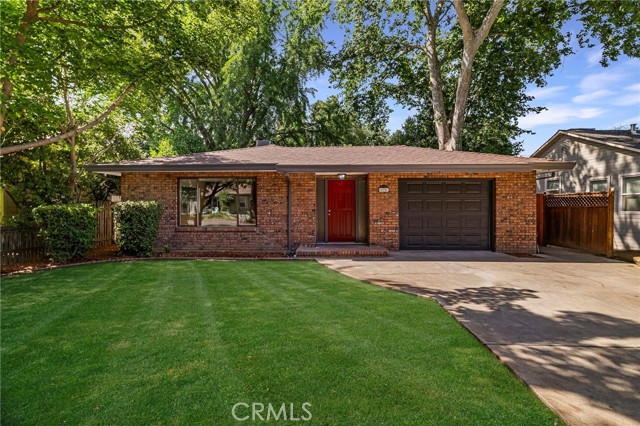 Detail Gallery Image 1 of 64 For 178 E Washington Ave, Chico,  CA 95926 - 3 Beds | 3 Baths
