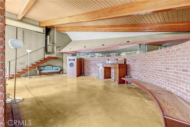 3868 Scadlock Lane, Sherman Oaks CA: https://media.crmls.org/medias/d9a2ed6b-9ff3-4889-a199-b41b1c398953.jpg