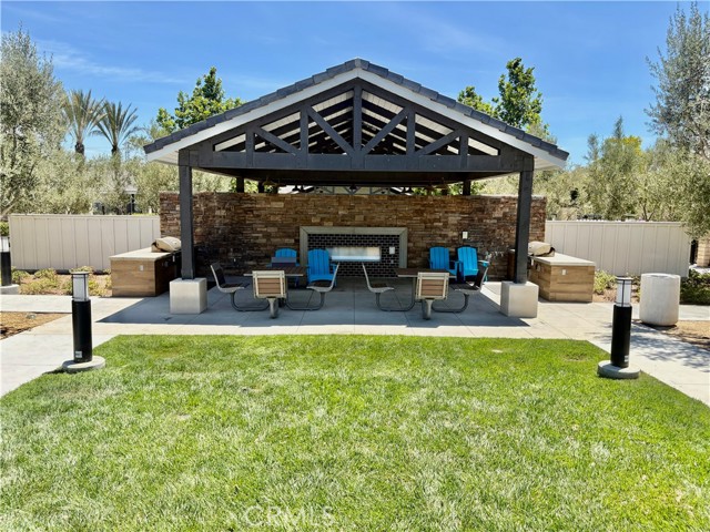 8408 Spirit St, Chino CA: https://media.crmls.org/medias/d9a3fd01-e734-41b0-93a5-d8d500a989b9.jpg