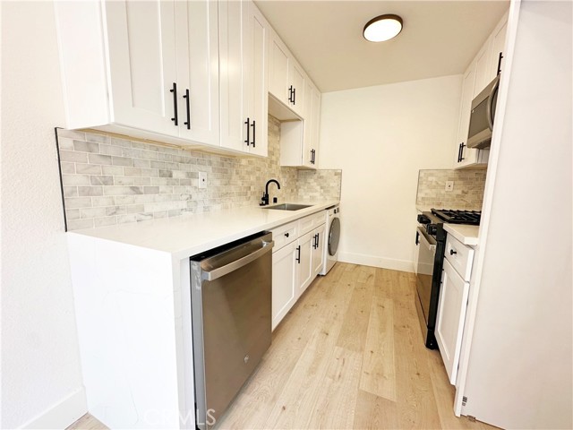 Detail Gallery Image 11 of 16 For 17414 Dairyview, Huntington Beach,  CA 92647 - – Beds | – Baths