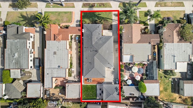 3945 S Norton Avenue, Los Angeles CA: https://media.crmls.org/medias/d9a403fa-4494-4355-aa34-3ab308b7cfc8.jpg