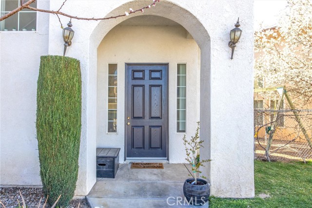 Detail Gallery Image 3 of 40 For 27292 Maritime, Helendale,  CA 92342 - 3 Beds | 2/1 Baths