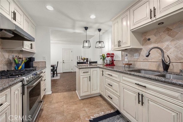 Detail Gallery Image 12 of 32 For 3675 Forest Ave, Yorba Linda,  CA 92886 - 3 Beds | 2 Baths