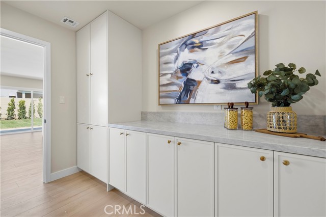 Detail Gallery Image 13 of 35 For 2133 Cochran, Simi Valley,  CA 93065 - 3 Beds | 2 Baths