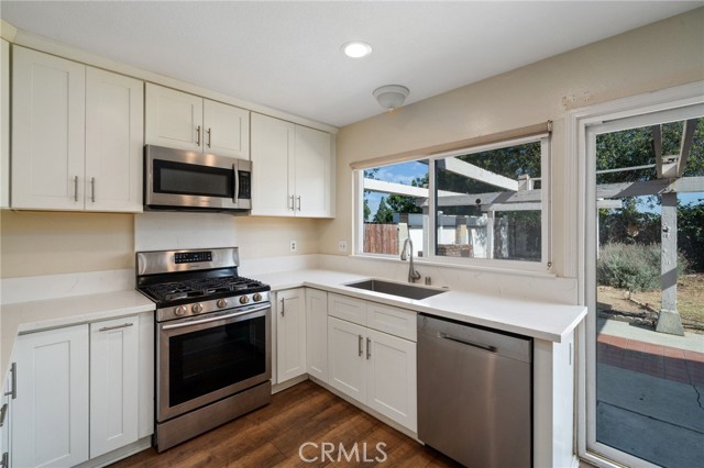 19635 Pilario Street, Rowland Heights CA: https://media.crmls.org/medias/d9a56b0f-53e6-4574-aae3-704c555e8857.jpg