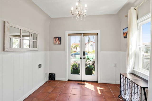 Detail Gallery Image 9 of 24 For 418 Miramar Dr, Redondo Beach,  CA 90277 - 3 Beds | 2 Baths