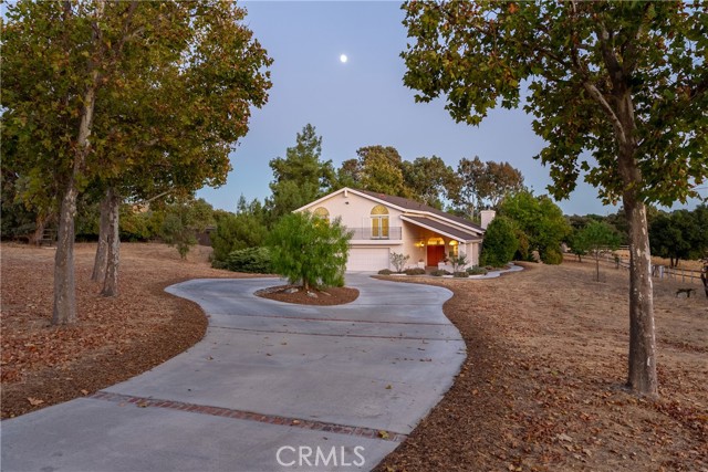 Detail Gallery Image 39 of 65 For 1285 Beaver Creek Ln, Paso Robles,  CA 93446 - 4 Beds | 3 Baths