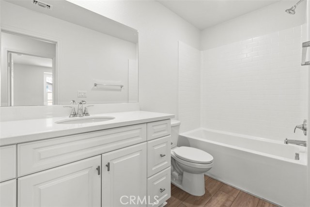 Detail Gallery Image 12 of 15 For 3923 E Carmel Privado, Ontario,  CA 91761 - 3 Beds | 2/1 Baths