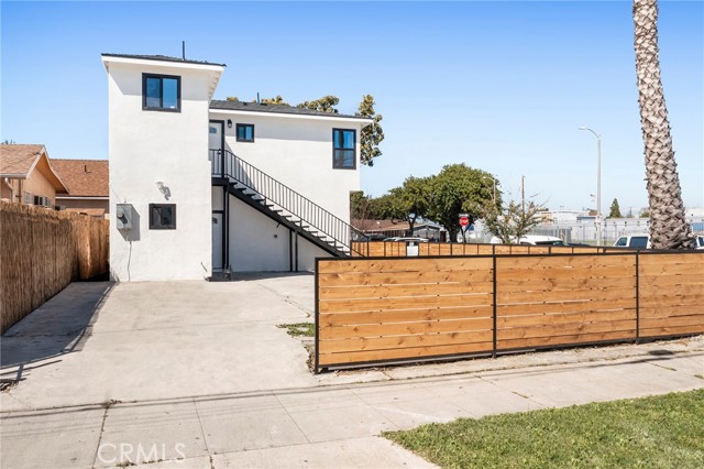 Detail Gallery Image 1 of 36 For 9409 Baring Cross St, Los Angeles,  CA 90044 - – Beds | – Baths