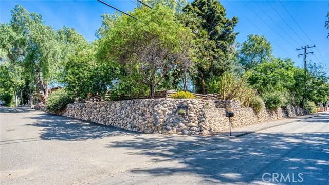 Detail Gallery Image 4 of 28 For 18771 Oriente Dr, Yorba Linda,  CA 92886 - 3 Beds | 2 Baths