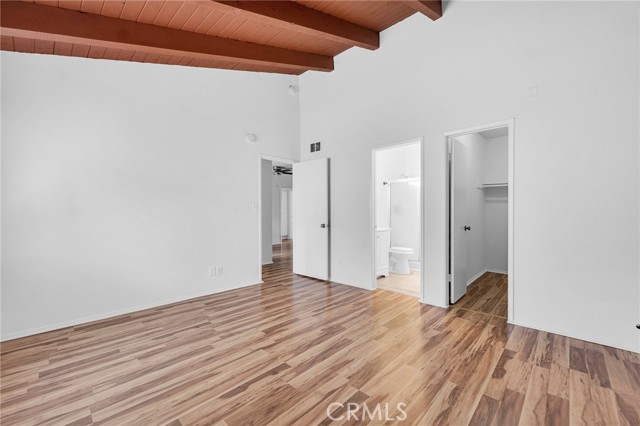 Detail Gallery Image 9 of 23 For 10636 Woodley Ave #8,  Granada Hills,  CA 91344 - 3 Beds | 2 Baths