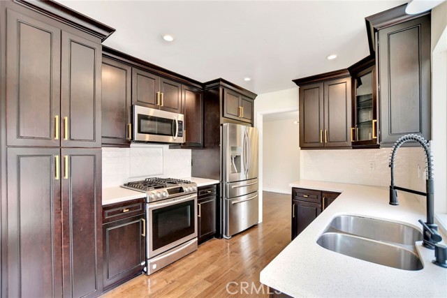 Detail Gallery Image 14 of 39 For 454 Mount Carmel Dr, Claremont,  CA 91711 - 4 Beds | 2/1 Baths