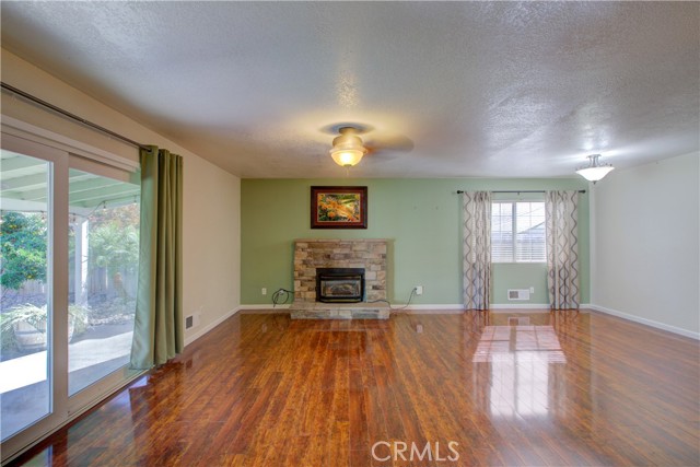 Detail Gallery Image 9 of 47 For 3728 Fuchsia Ln, Modesto,  CA 95356 - 3 Beds | 2 Baths