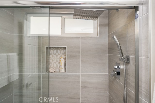 4052 Escudero, Irvine CA: https://media.crmls.org/medias/d9a99278-047a-458d-8fc9-2342755926fc.jpg