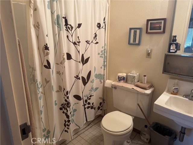 8841 Universe Avenue, Westminster CA: https://media.crmls.org/medias/d9a99cbb-1129-4090-b4a4-00dfcb815ecf.jpg