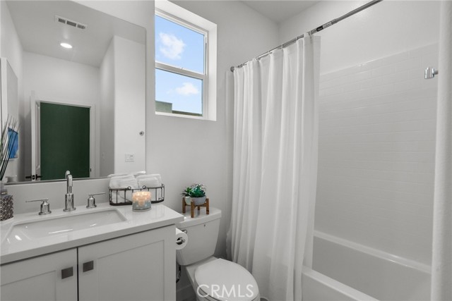 Image 31 of 43 For 27411 Arborview Lane
