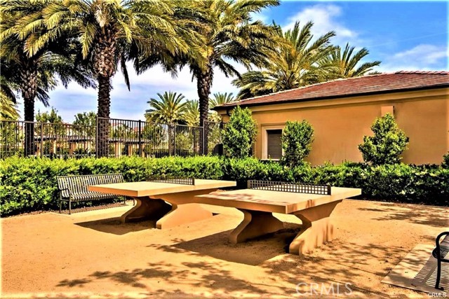 176 Overbrook, Irvine CA: https://media.crmls.org/medias/d9aa0031-b30e-48be-9bcb-61b5ac176e3f.jpg