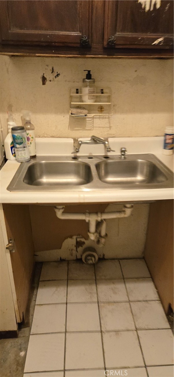 7503 Aqueduct Avenue, Van Nuys CA: https://media.crmls.org/medias/d9aa1108-6694-477b-8653-8b7916515bd4.jpg