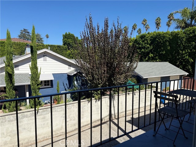 13223 Moorpark Street, 3 photo 8
