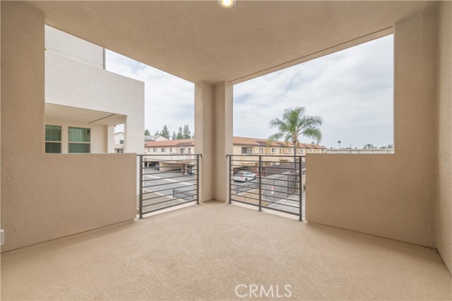 311 strike drive, Covina CA: https://media.crmls.org/medias/d9aa93a4-b325-4496-9e0f-e909b14bea12.jpg