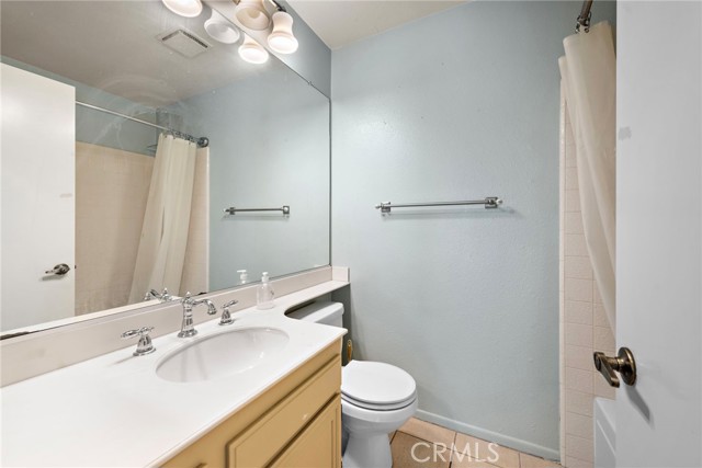 27951 Nevado, Mission Viejo CA: https://media.crmls.org/medias/d9aa953a-c57c-4894-b13c-f220039ca1e3.jpg