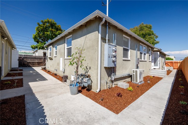 Detail Gallery Image 4 of 53 For 1723 Cabrillo Ave, Torrance,  CA 90501 - – Beds | – Baths