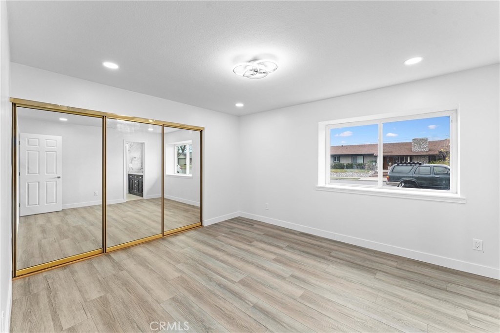 D9ab0d87 2e4c 40e5 Bd24 F7d40fc5d392