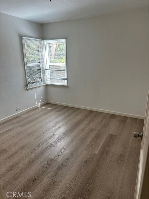 Detail Gallery Image 12 of 13 For 429 E Valencia, Burbank,  CA 91501 - 1 Beds | 1 Baths